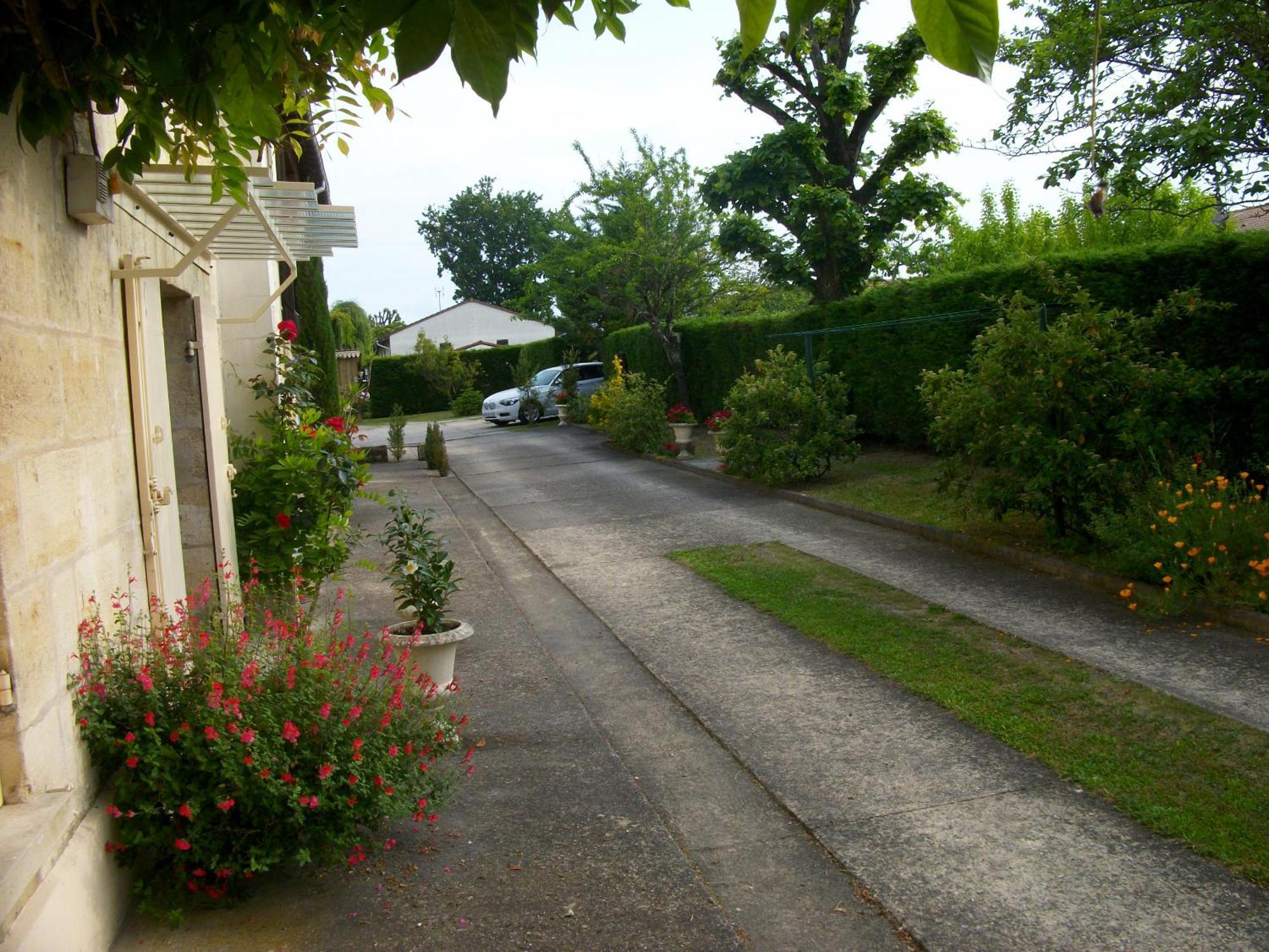 Bed and Breakfast Domaine De Monein Сент-Андре-де-Кюбзак Екстер'єр фото